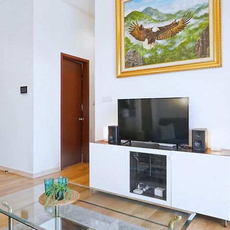 2Br Lucky Tower Residence Jakarta Old Town Top Floor Condo Dış mekan fotoğraf