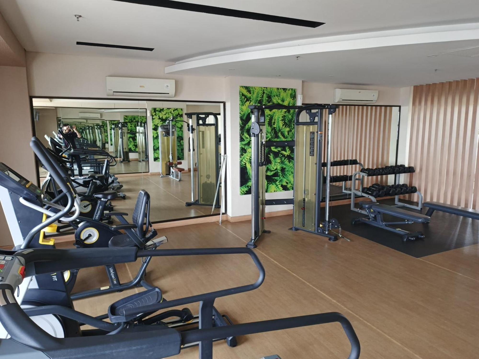 2Br Lucky Tower Residence Jakarta Old Town Top Floor Condo Dış mekan fotoğraf