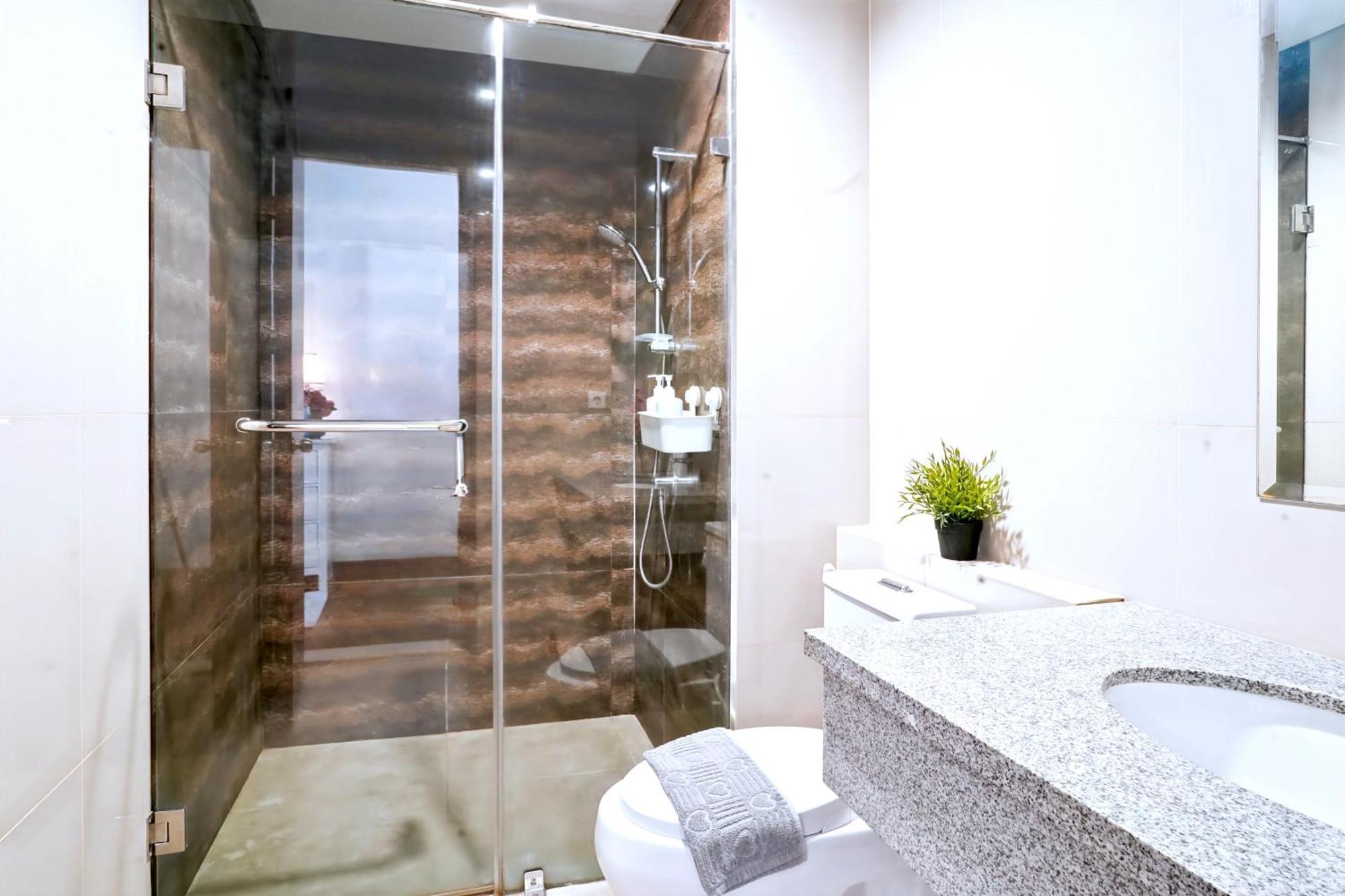 2Br Lucky Tower Residence Jakarta Old Town Top Floor Condo Dış mekan fotoğraf
